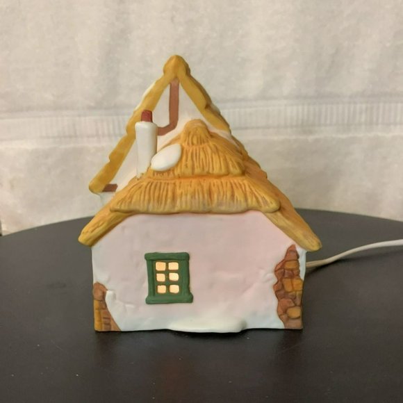 Dept 56 The Cottage Of Bob Cratchit & Tiny Tim Dickens Village Building - 1986 - Picture 6 of 11